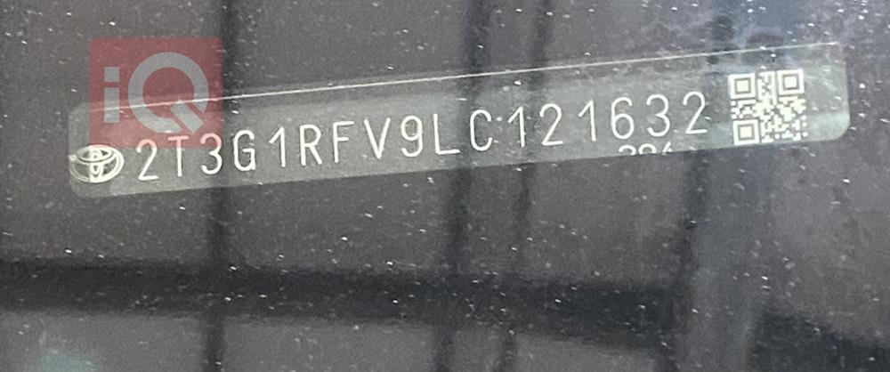 تۆیۆتا ڕاڤ 4